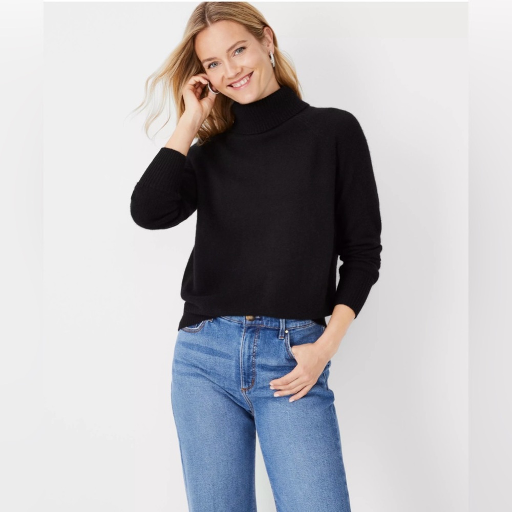 ANN TAYLOR 100% Cashmere Turtleneck Sweater size Small
